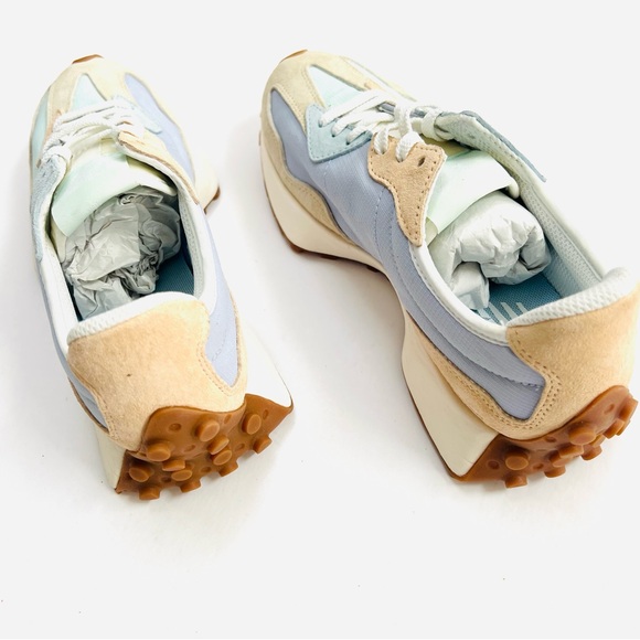 New Balance 327 - Picture 5 of 10